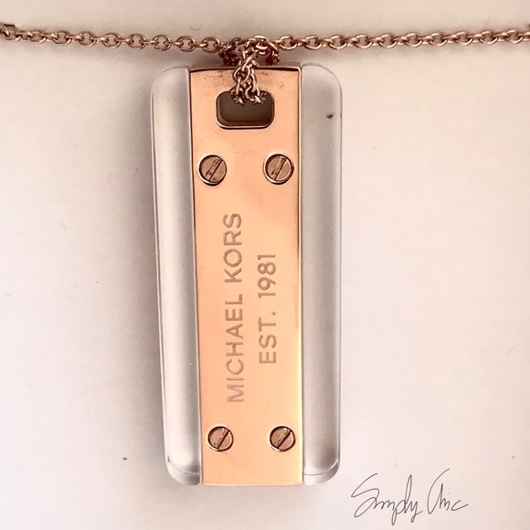 New authentic MK rosegold tone logo plaque pendant - Picture 2 of 6